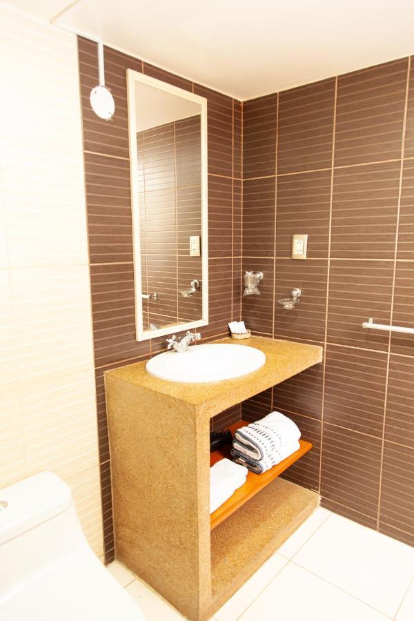 Holiday Suites Такна Екстериор снимка