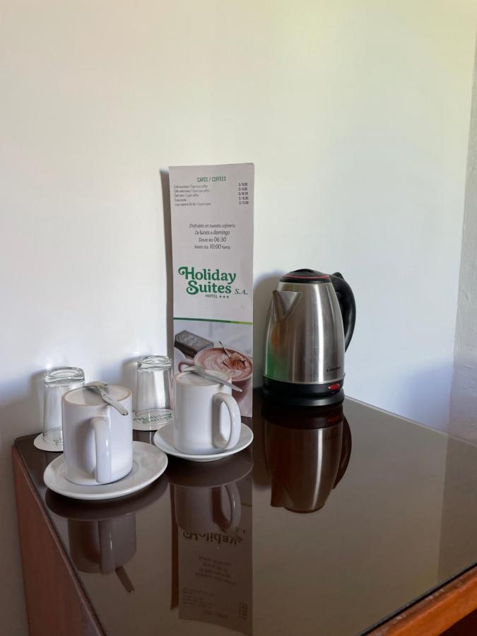 Holiday Suites Такна Стая снимка