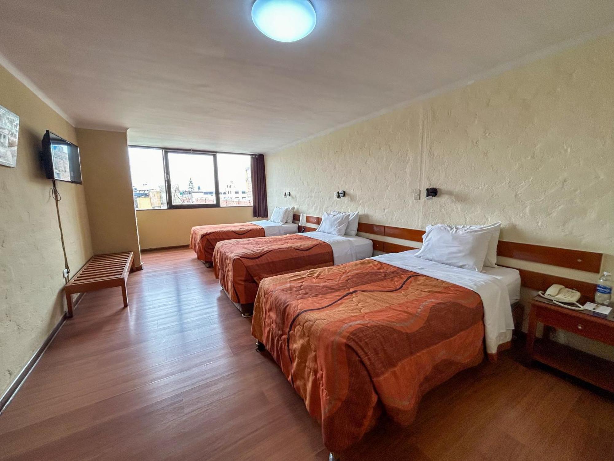 Holiday Suites Такна Екстериор снимка