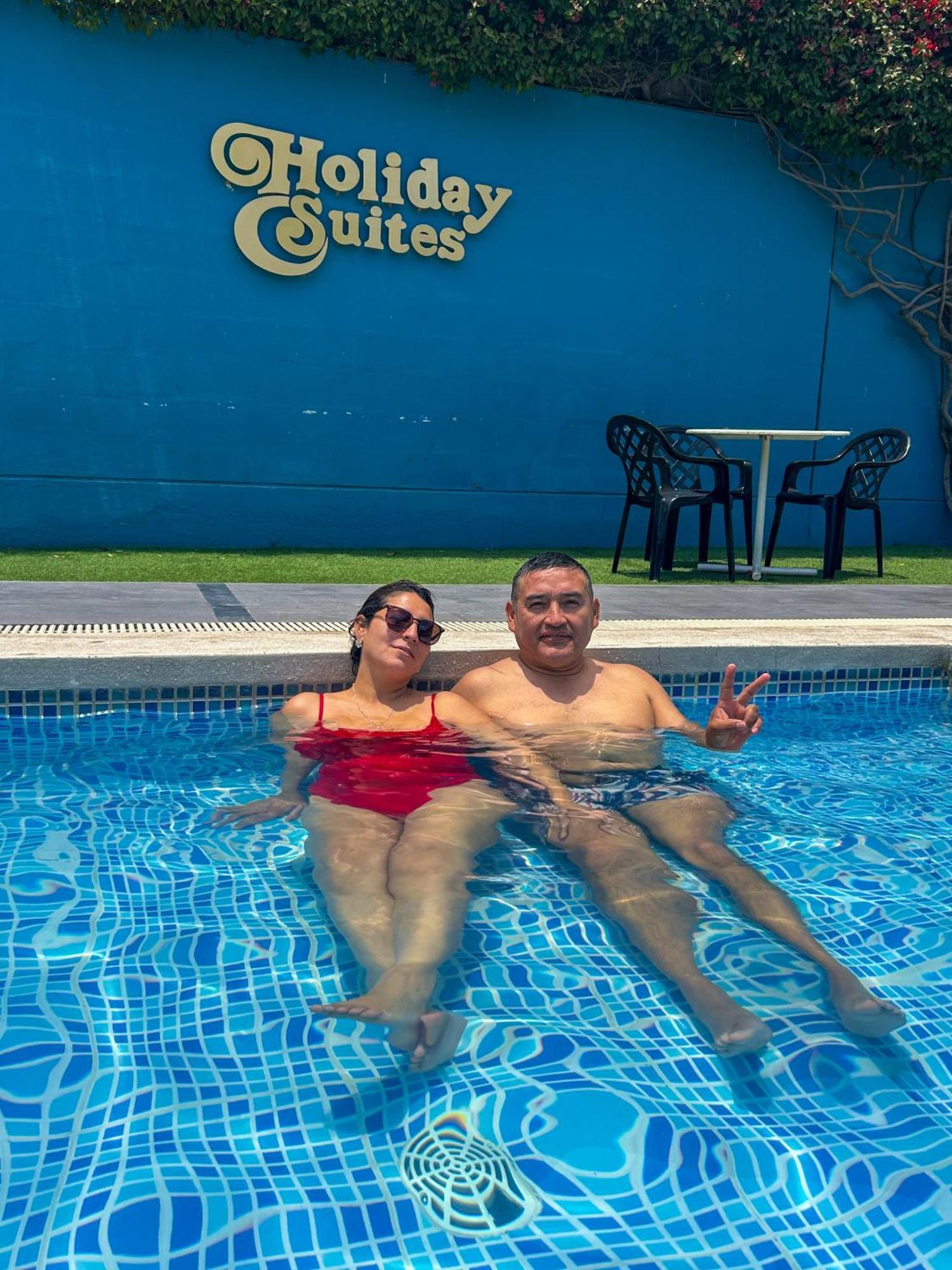 Holiday Suites Такна Екстериор снимка