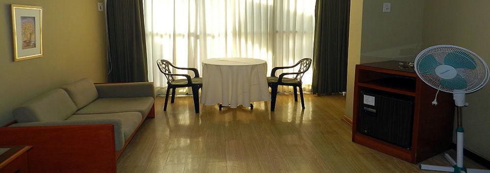 Holiday Suites Такна Екстериор снимка