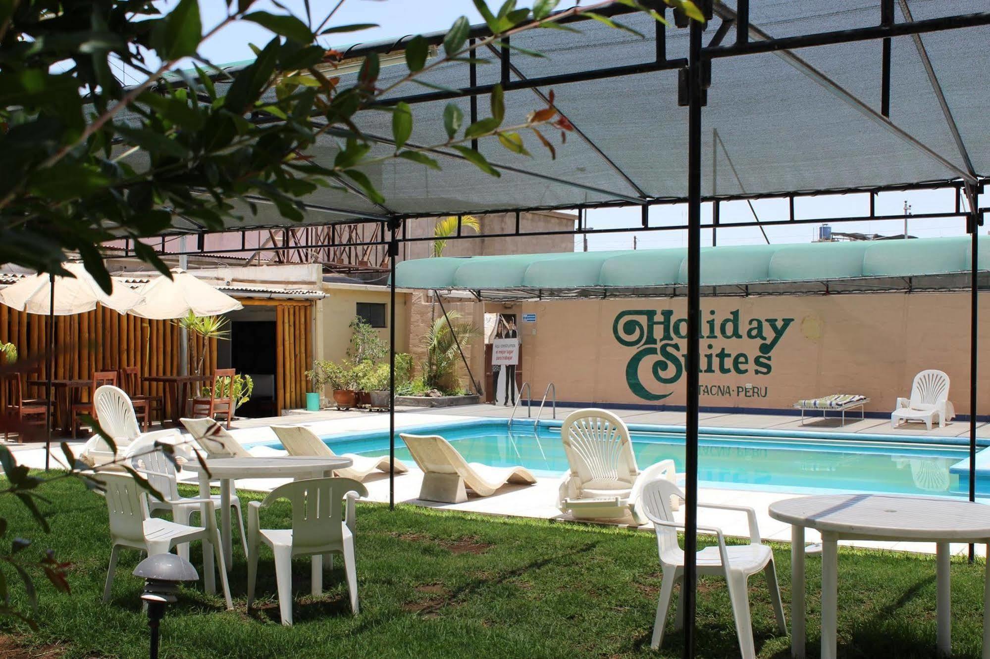 Holiday Suites Такна Екстериор снимка